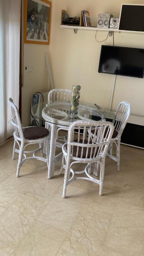 Apartamento L' Escala Extérieur photo